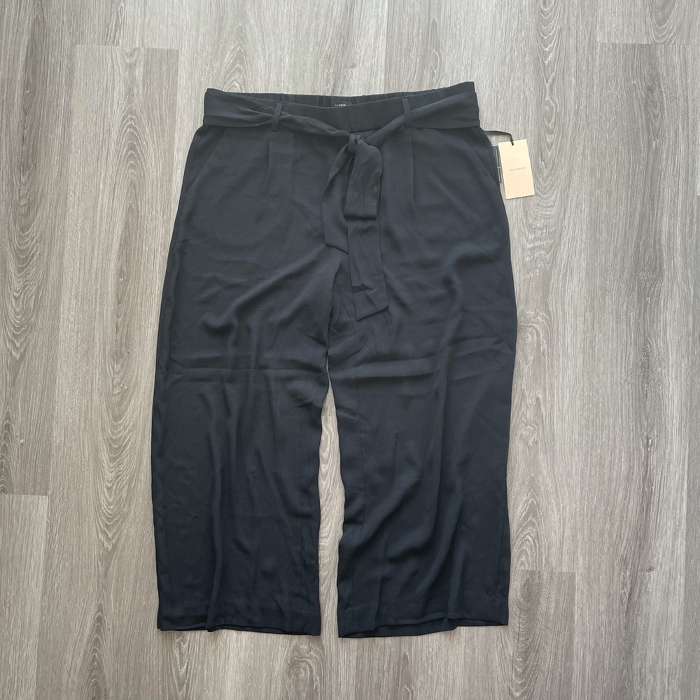 Black wide legged Trousers